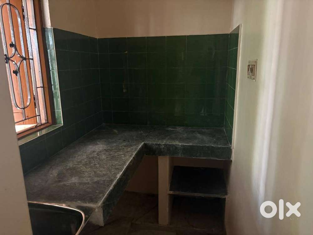 Single Room, Kitchen, Bathroom