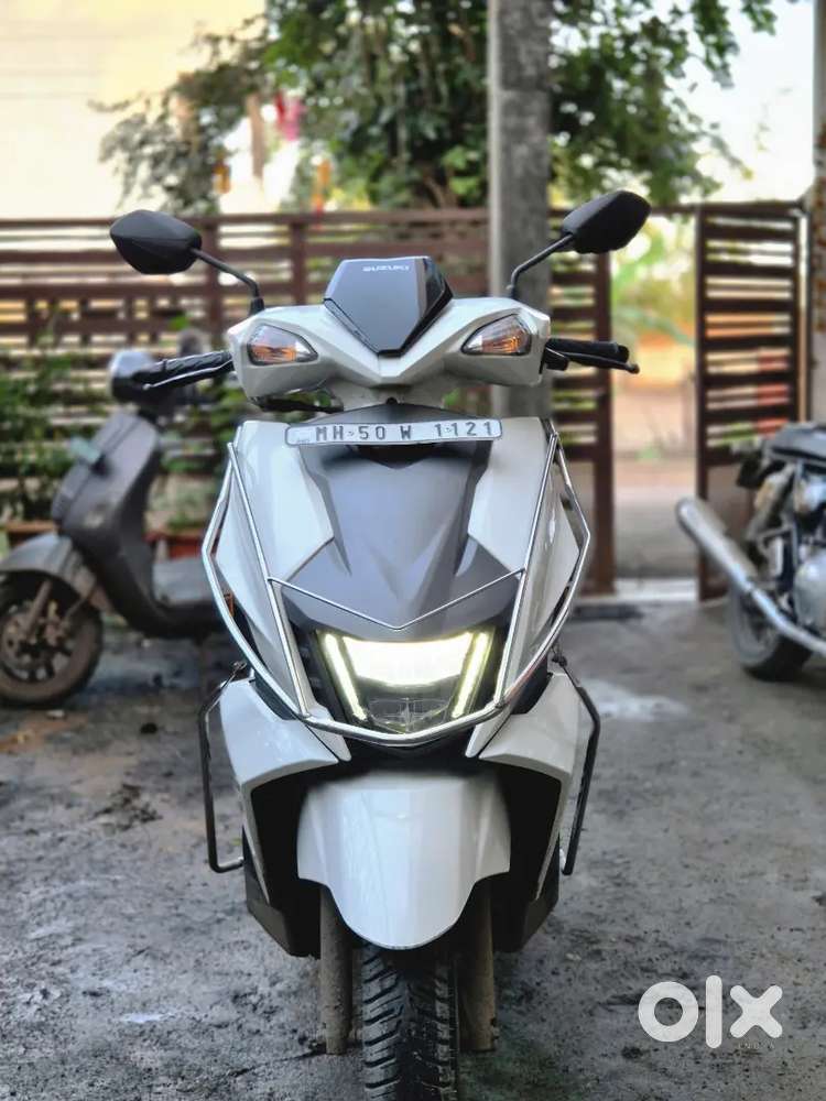 Suzuki Avenis July 2023 Ride Connect Edition