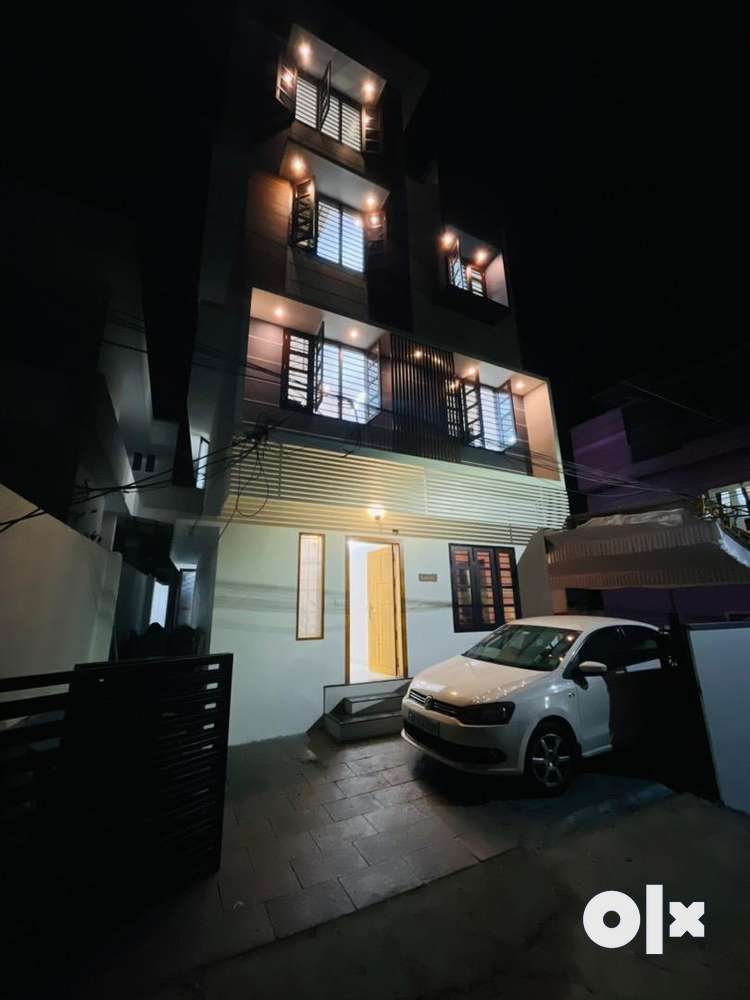 2BHK(fully furnished)brand new house for rent medicalcollage junction