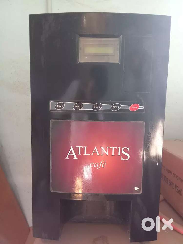 Coffee and tea machine