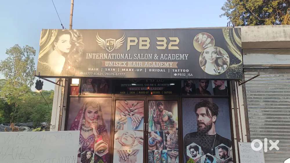 PB 32 international saloon and academy