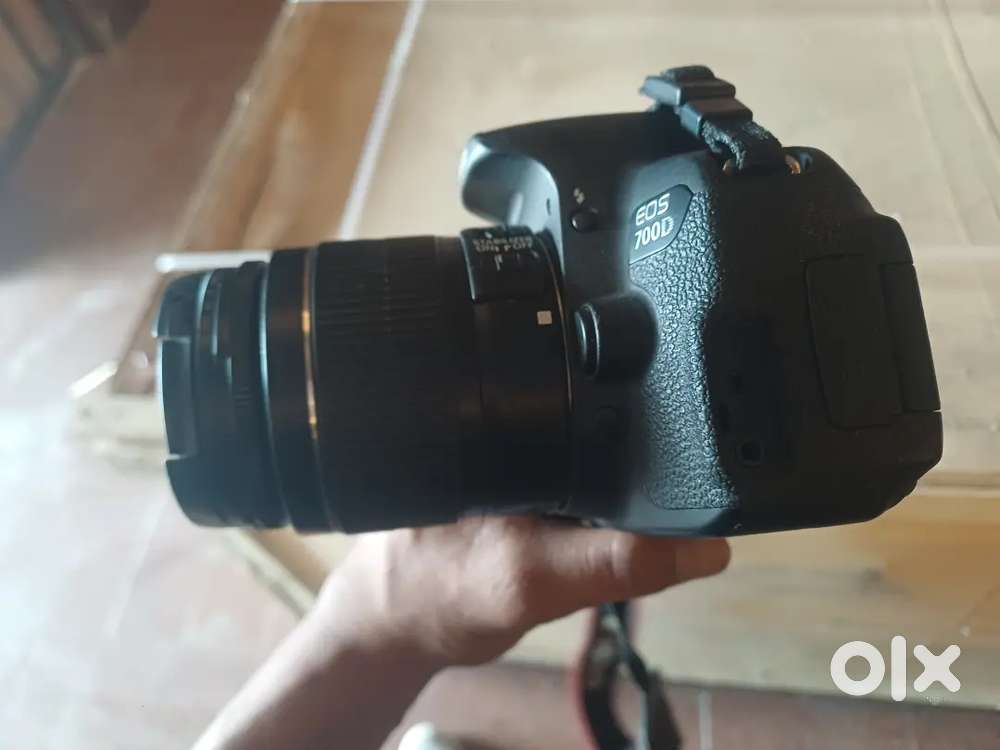 Canon dslr 700d