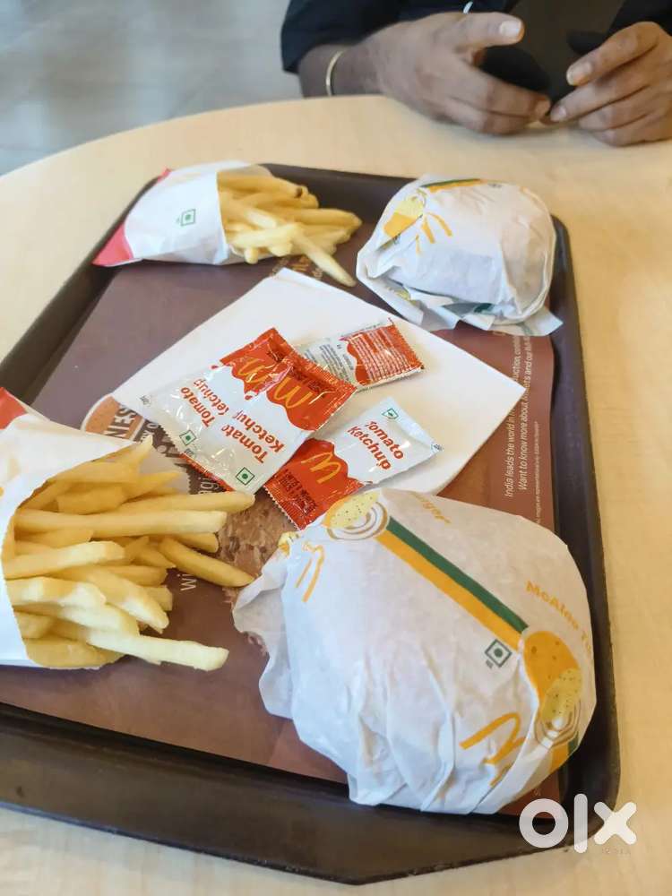 Indian chef ,chinese chef 2 helper night shift duty urjent needed