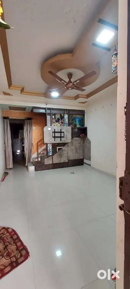 Luxurious Row Banglow on rent.