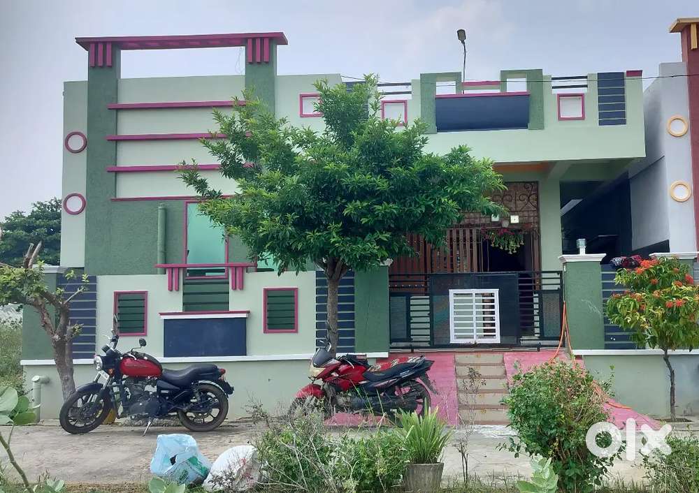 Independent House, 4 cents area, 100mtrs from main road,