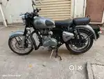 Royal Enfield Classic 350 (Gunmetal grey)