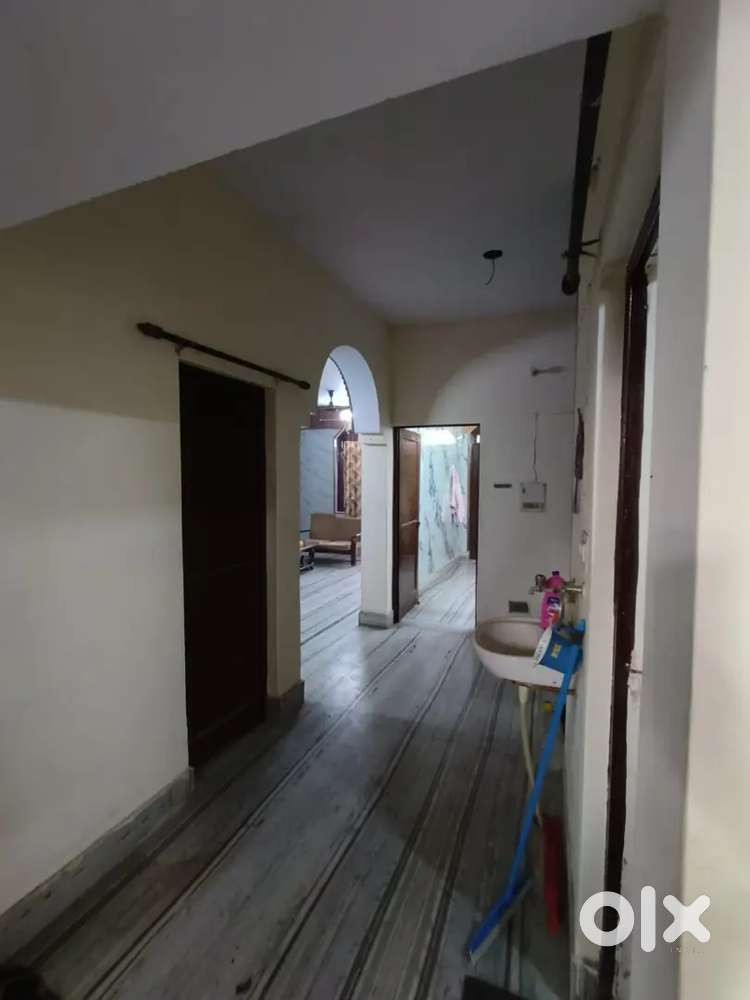 Required a flatmate for single room in 3bhk