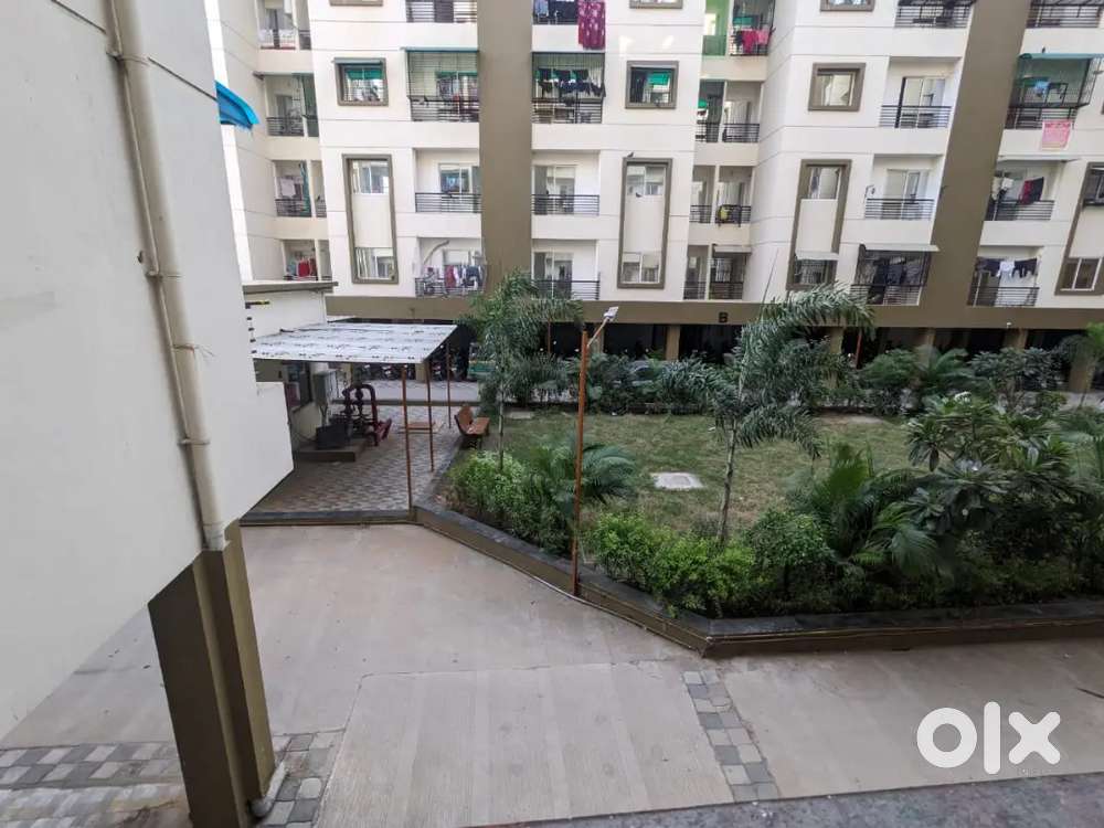 Pg for only bechlers unmarried girls