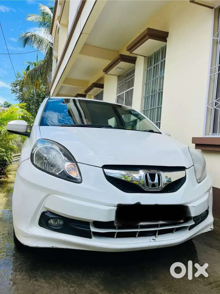 Honda Brio 2015 Petrol 123900 Km Driven