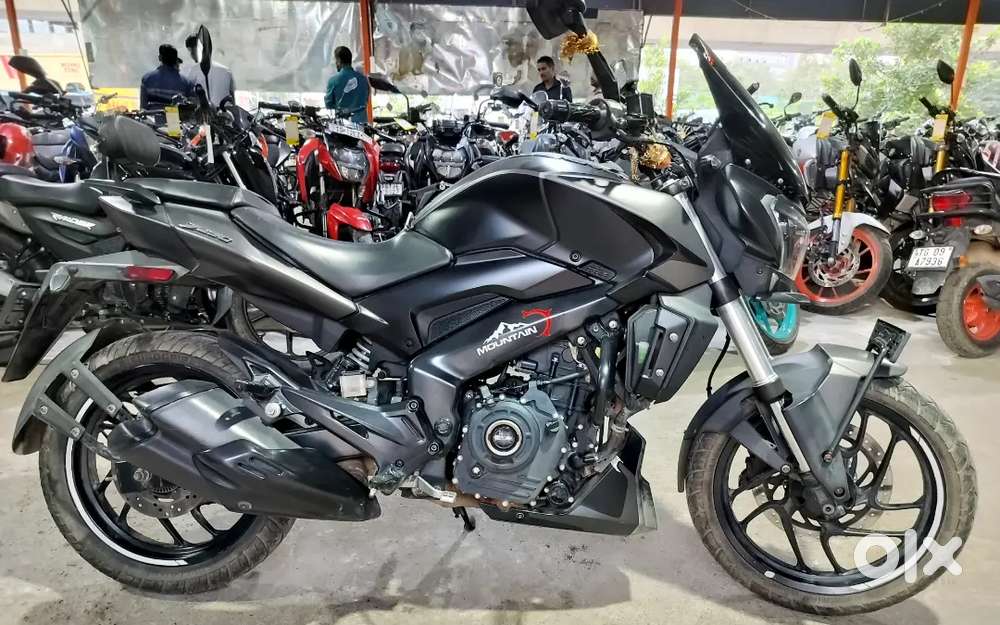 Matt Black Dominar 250 year 2021