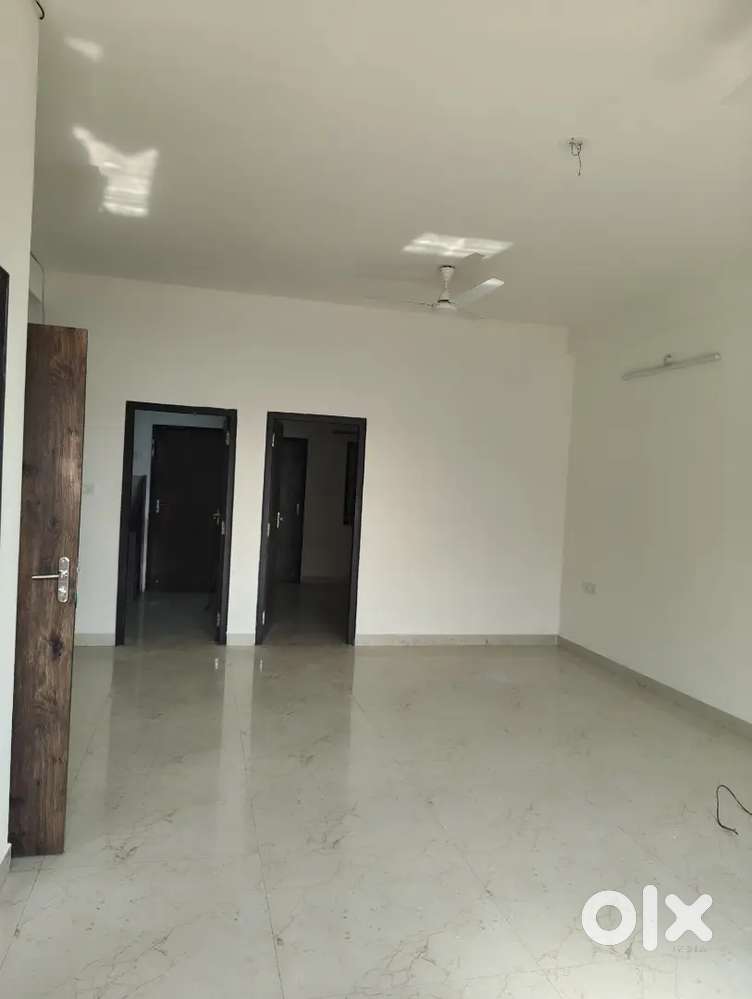Newly 3 Bhk flat semi furnished in Shahpura