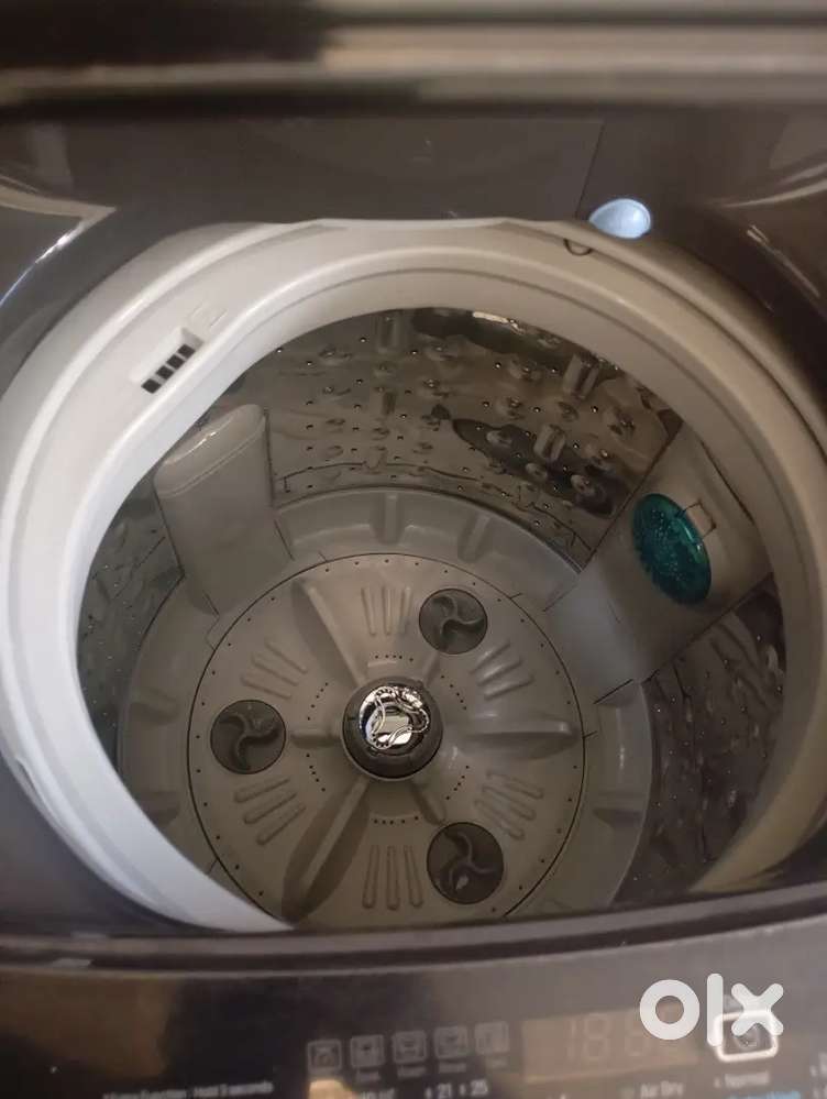 LG WASHING MACHINE 12KG