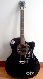 Givson Semi Acoustic New Guitar
With Cover