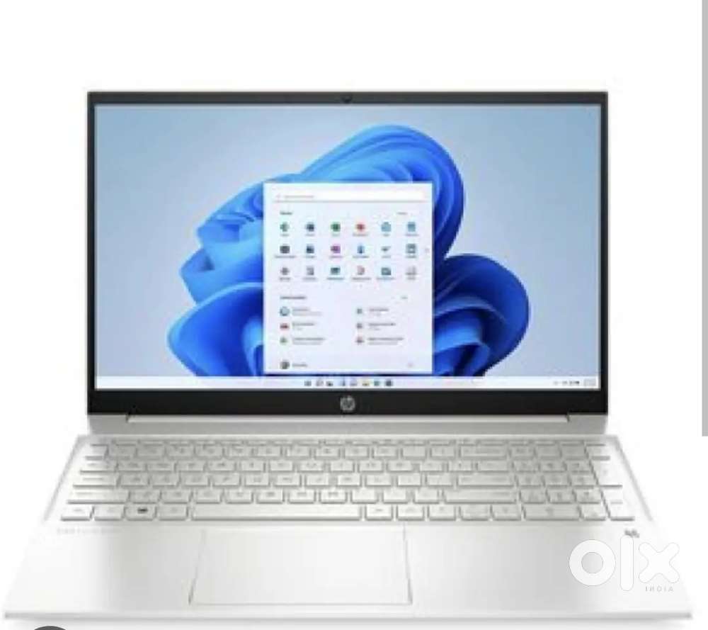 HP i7 1 TB SSD 16 GB RAM 16' Monitor