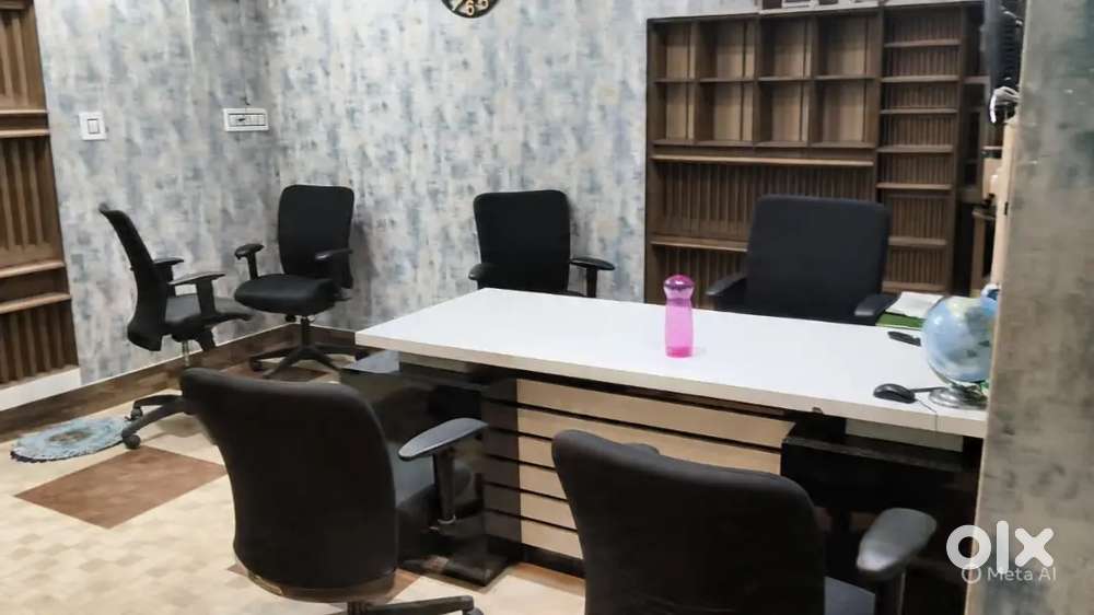 Prime commercial space, fully furnished, 4000 sq ft.