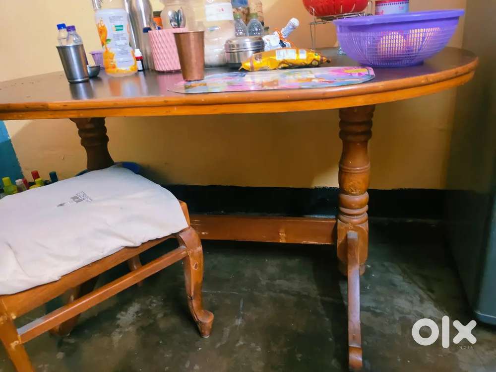 Dinning table 4 seater
