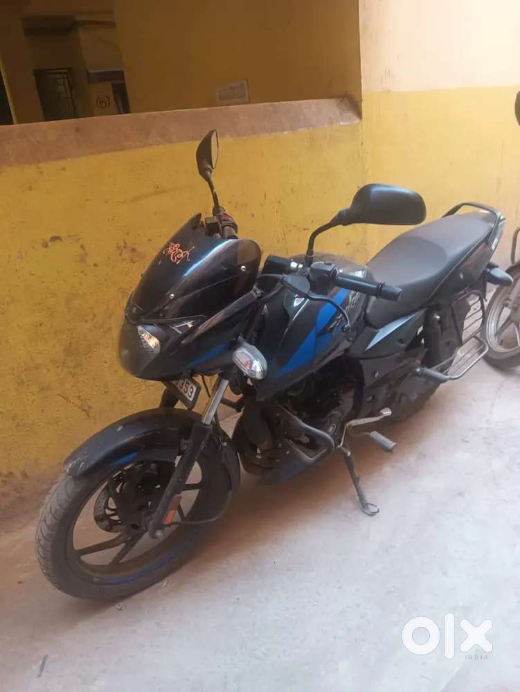 We provides bike on rent  pulsar bike day basis