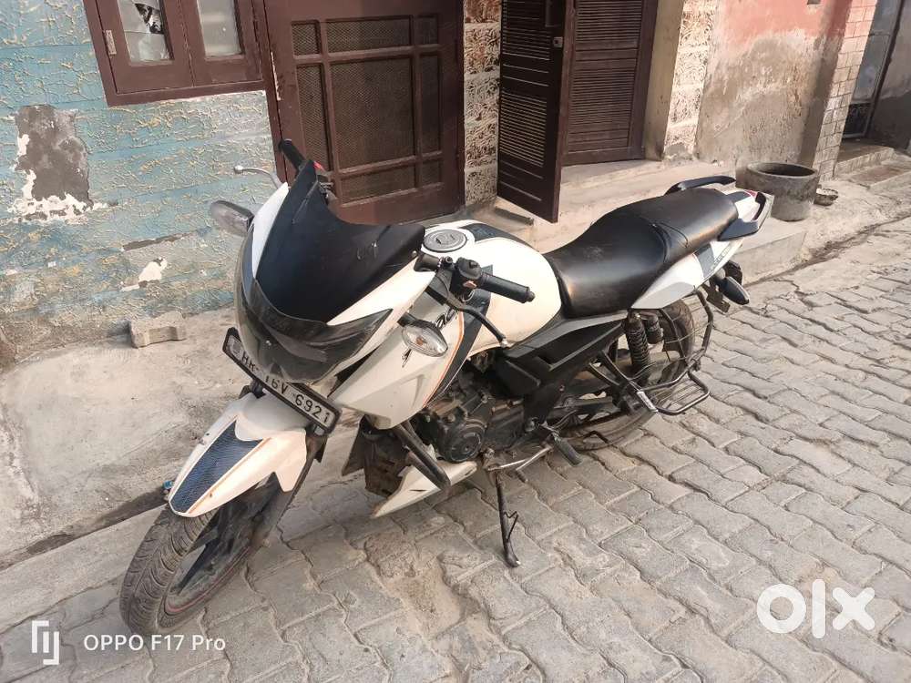 Ok bike hai new battery new chain set good condition hai