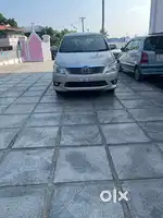 Toyota Innova 2012 Diesel 181000 Km Driven