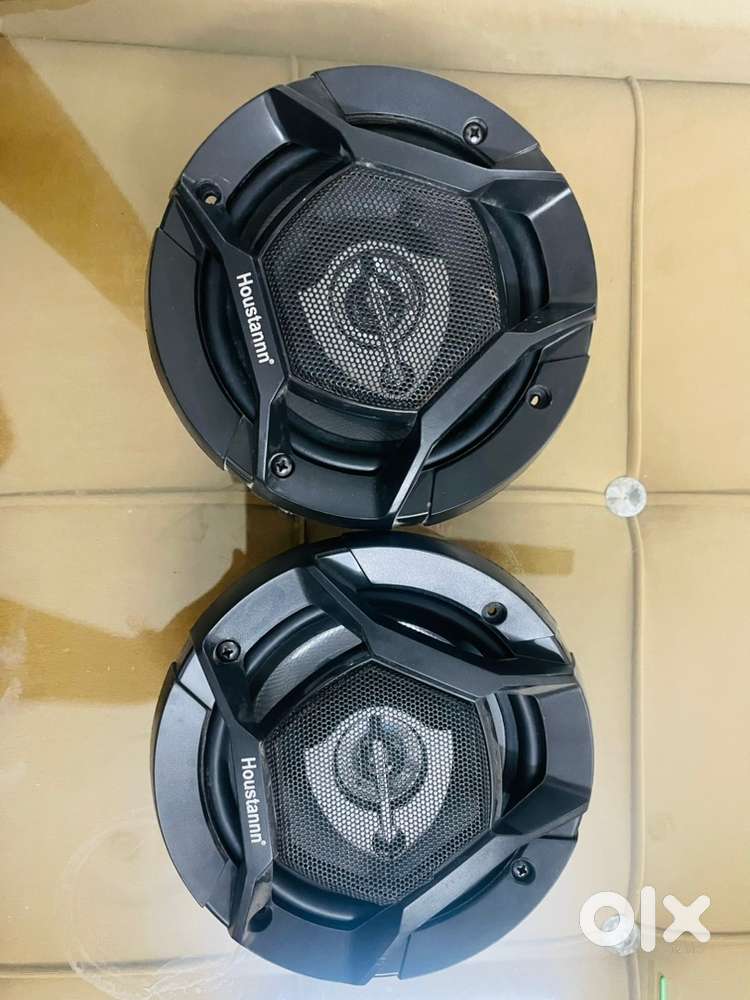 Car speaker round front 6 inch in good condition with clear sound bass