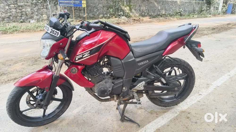 Yamaha FZ (BS 3)