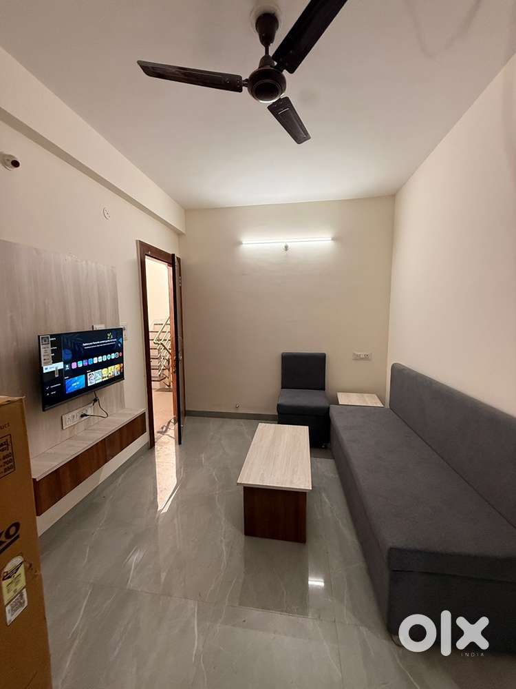 1 rk / 1 bhk semi furnished/ unfinished with balcony modular kitchen