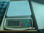 New Electronic Compact Scale