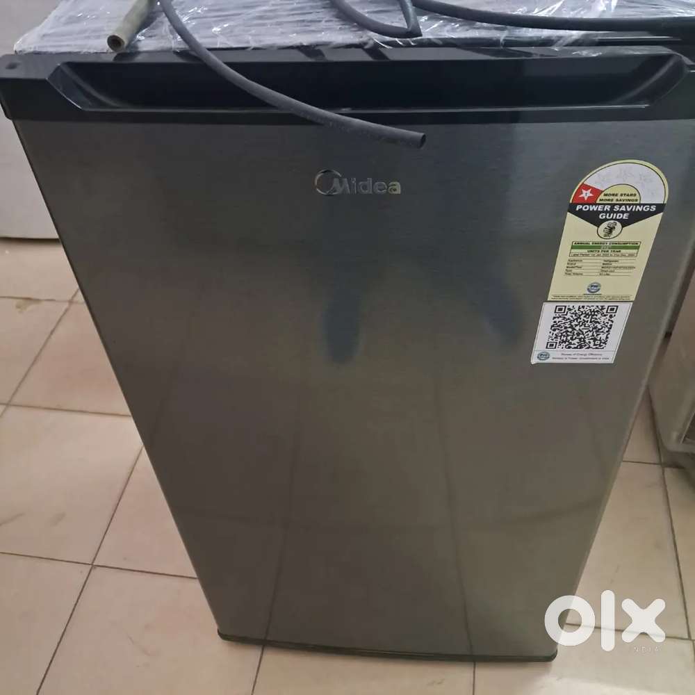 Midea 95 litre brand new demo unit refrigerato grey scratchless.