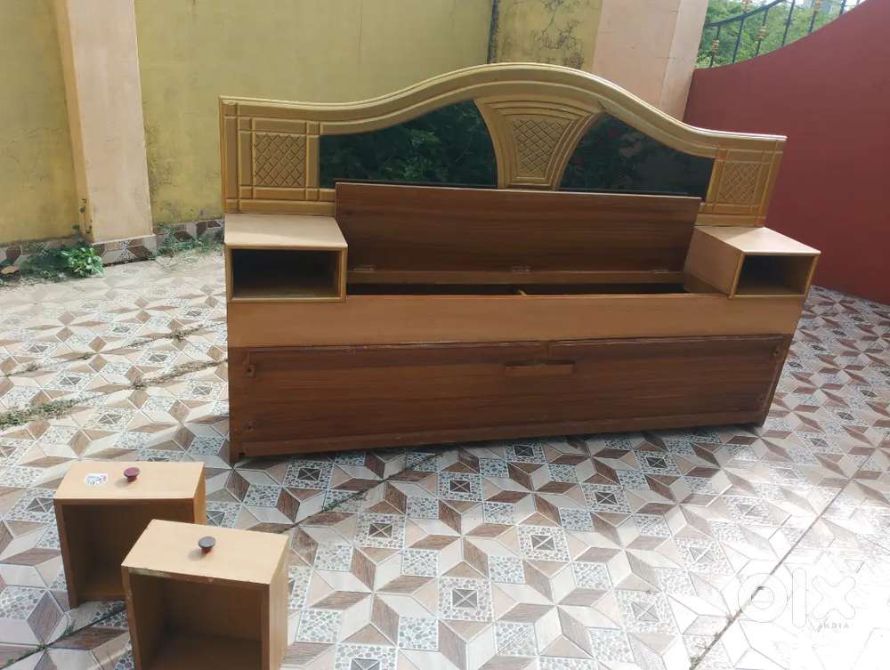 Bed and cot fully storage and draw with nice good looking