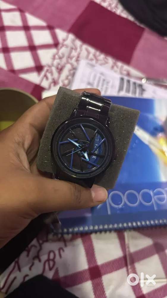 Car wheel watch