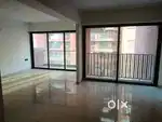 3 BHK FLAT FOR RENT AT PRIME LOVATION
