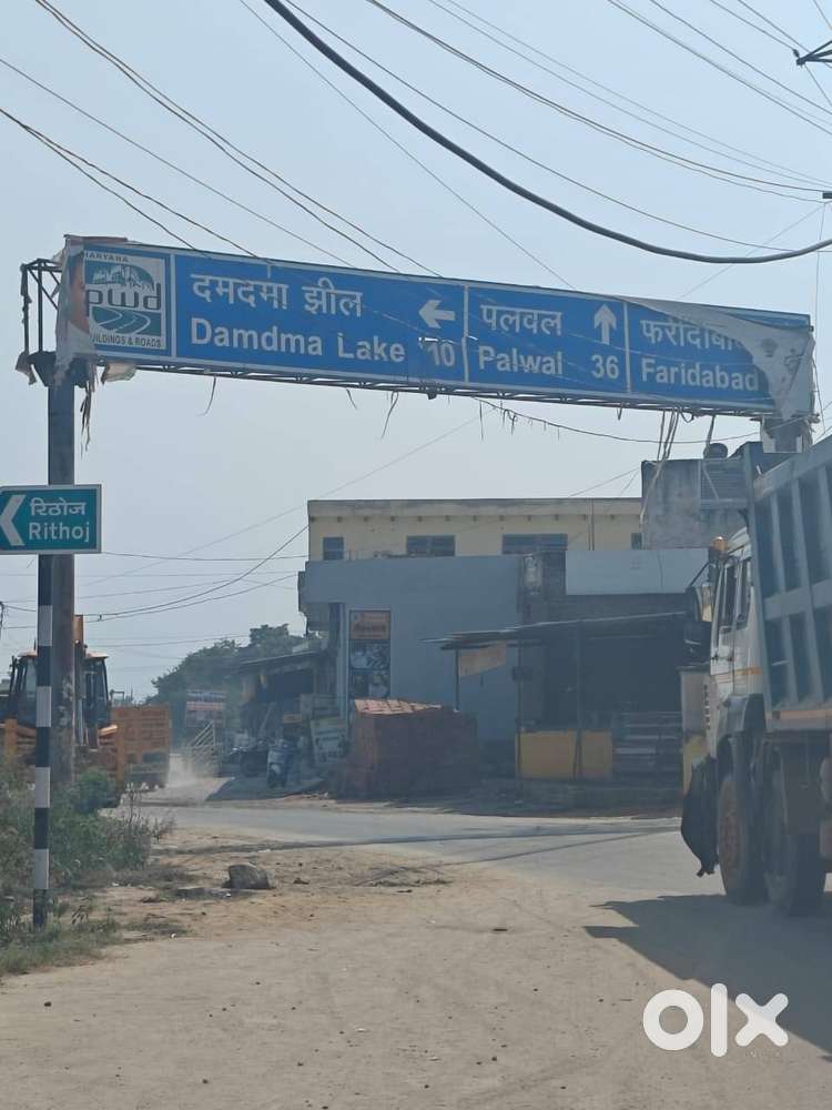 सोहना रोड के पास प्लॉट