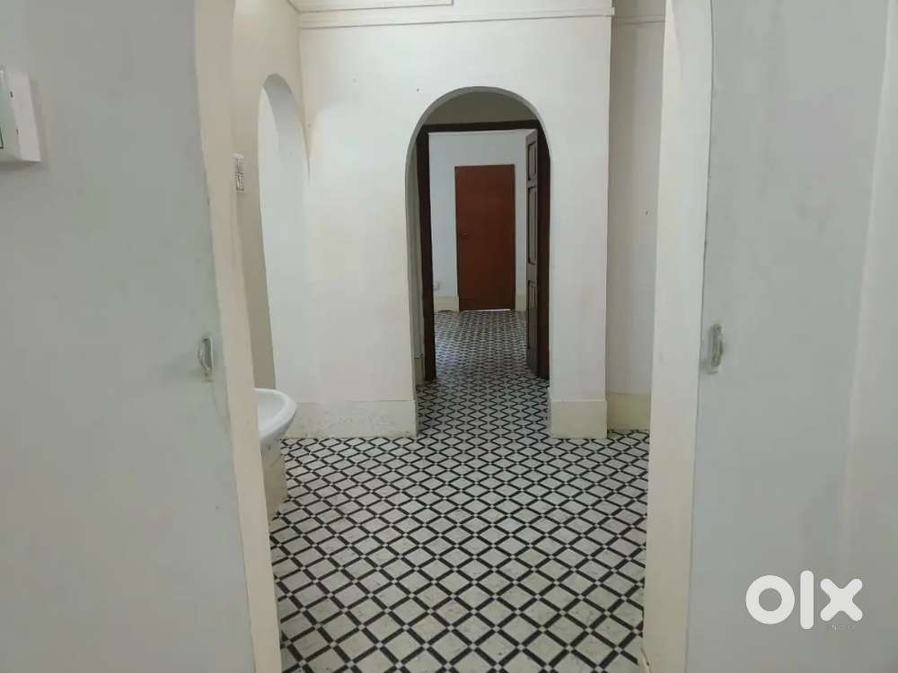 Independent 2bhk tiles 1st floor house at sixmile panjabari road.