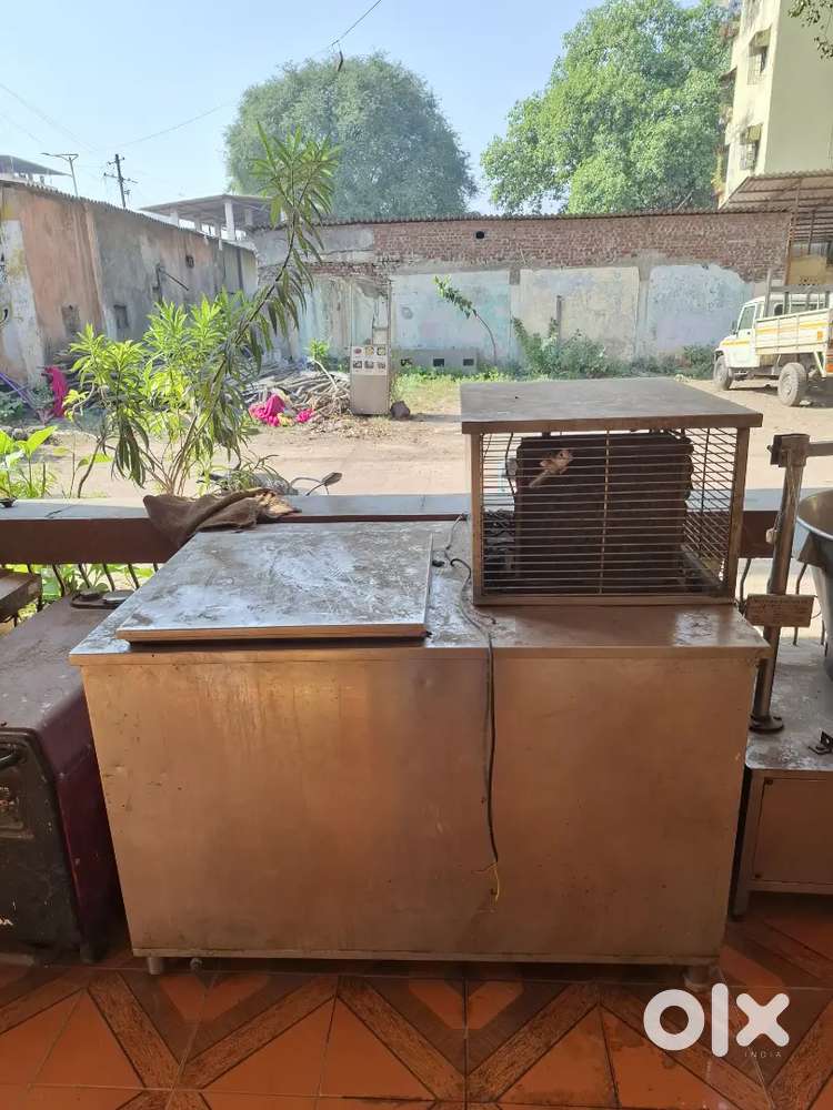 Stainless steel commercial deep freezer