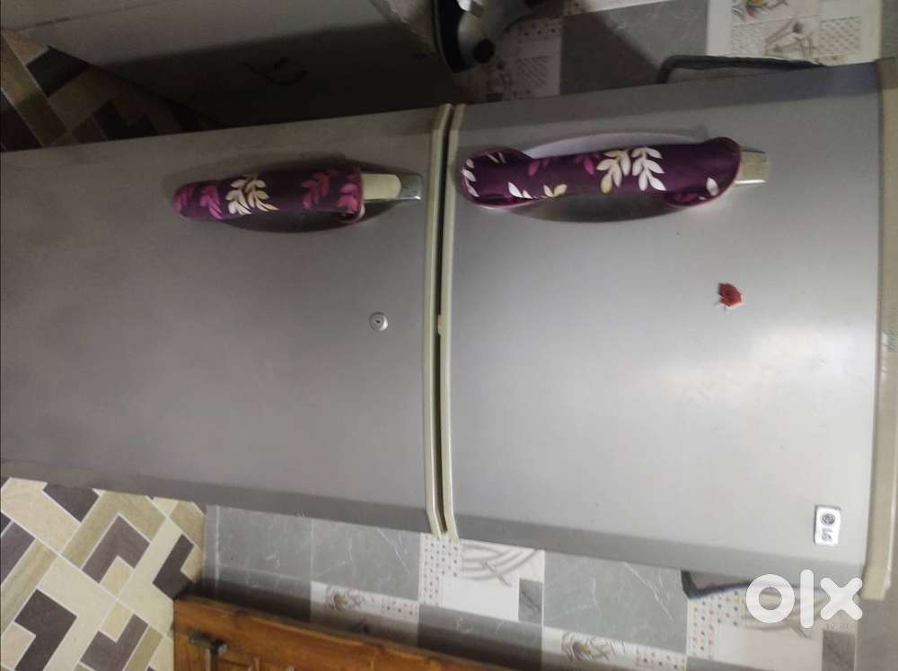 LG FRIDGE DOUBLE DOOR