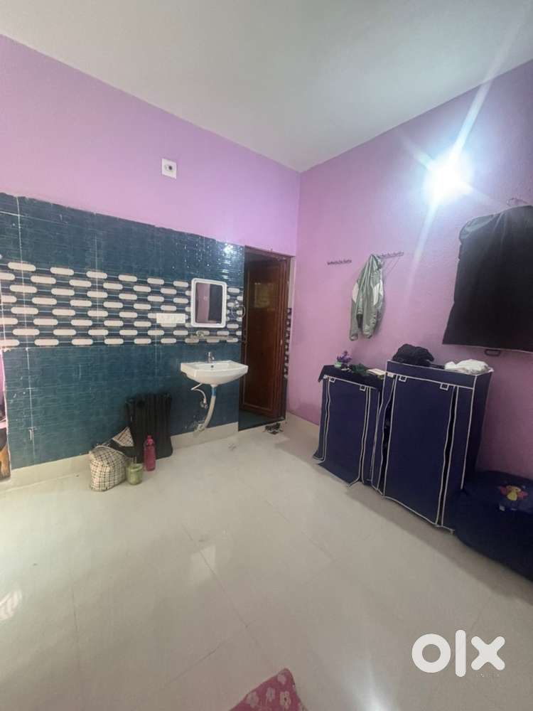 Looking for an unmarried girl