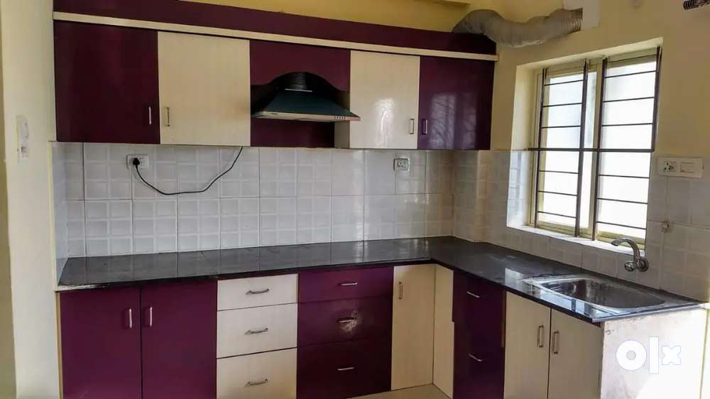 3bhk flat for rent in good condition semi furnished Janki apartment