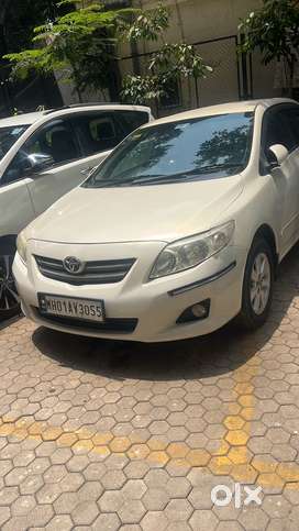 Toyota Corolla Altis 2010 Petrol Well Maintained