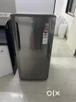 LG 200ltr fridge in Sadashiv Peth