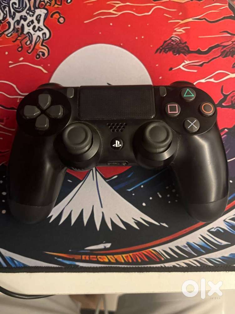 Sony PS4 Controller(black) – Excellent Condition, Fully Functional