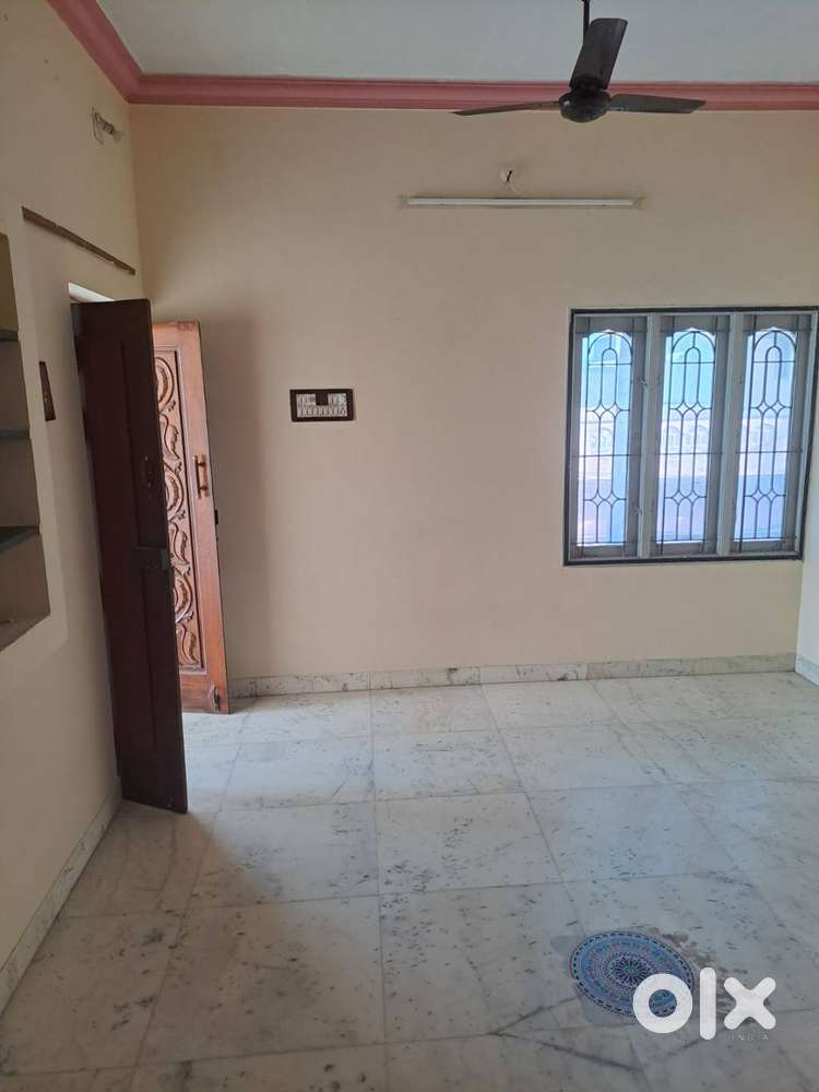 2BHK modern villa with large balcony for all incl Bachelor/office