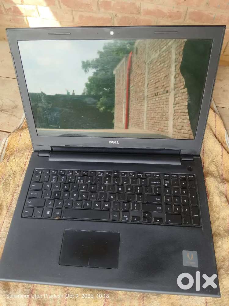 Dell 3541 Laptops+ Charger + Box