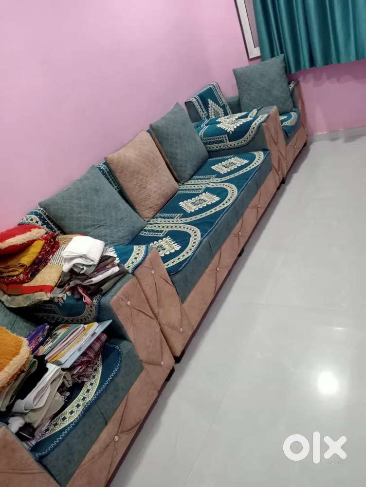 1 years old argent sell