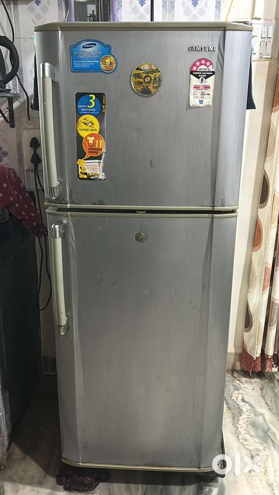 Double door 3 STAR 230 L fridge in great condition