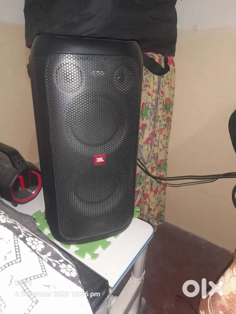 Jbl partybox 100