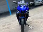 R15V4 RACING BLUE