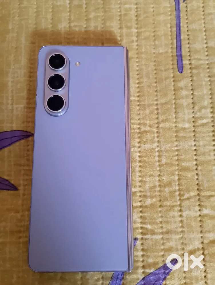 Z fold 5 12 ,  256 gb