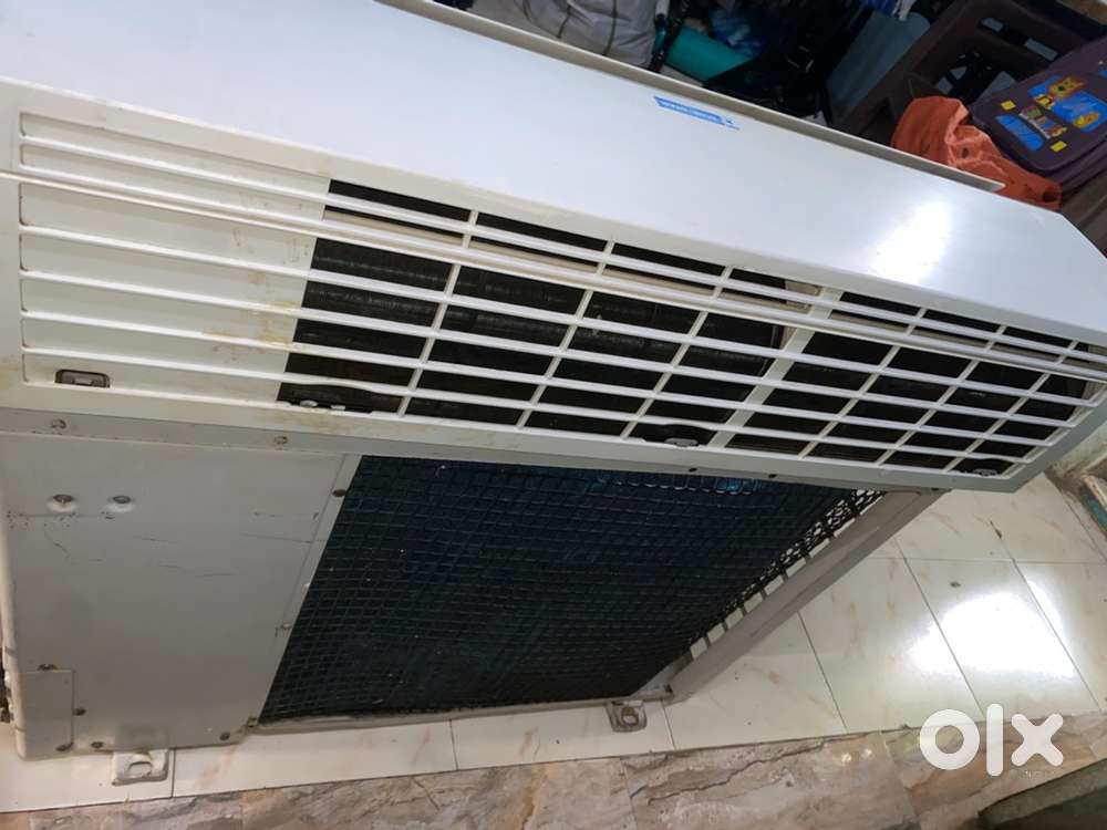 Blue star ac 1 nos ac only price lobby ac available