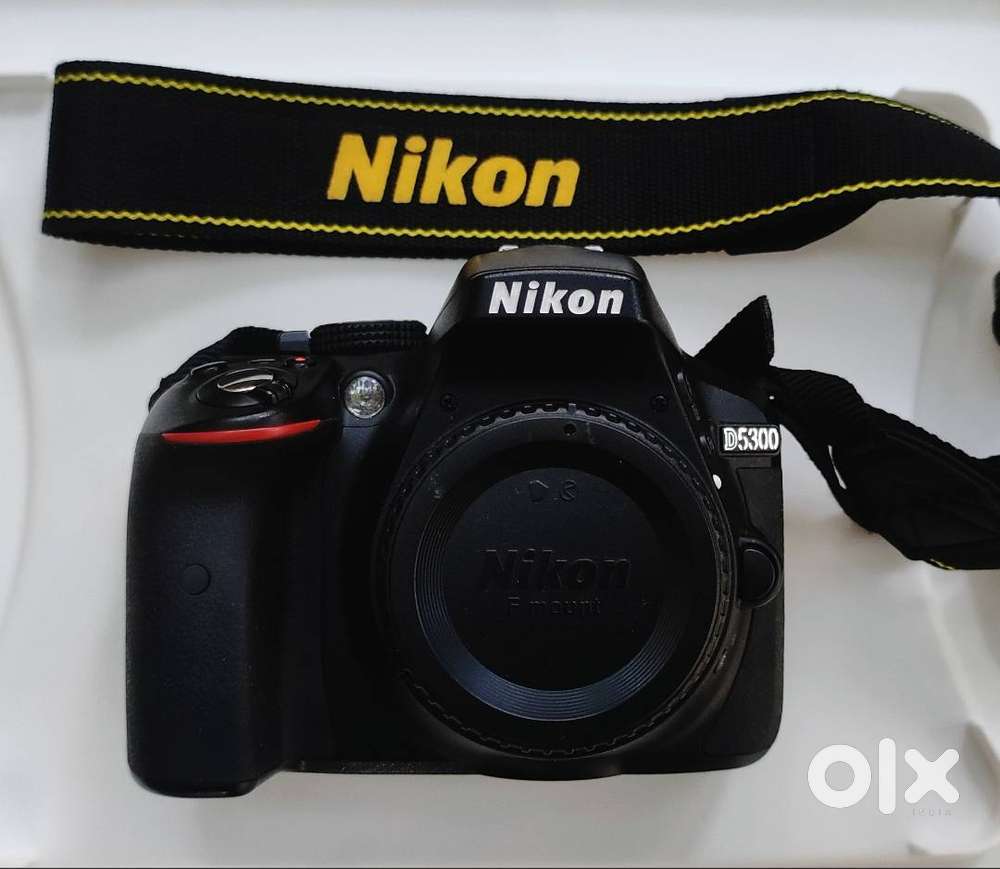 Brand New Nikon D5300 camera body with Nikkor AFS DX 18-55mm lens