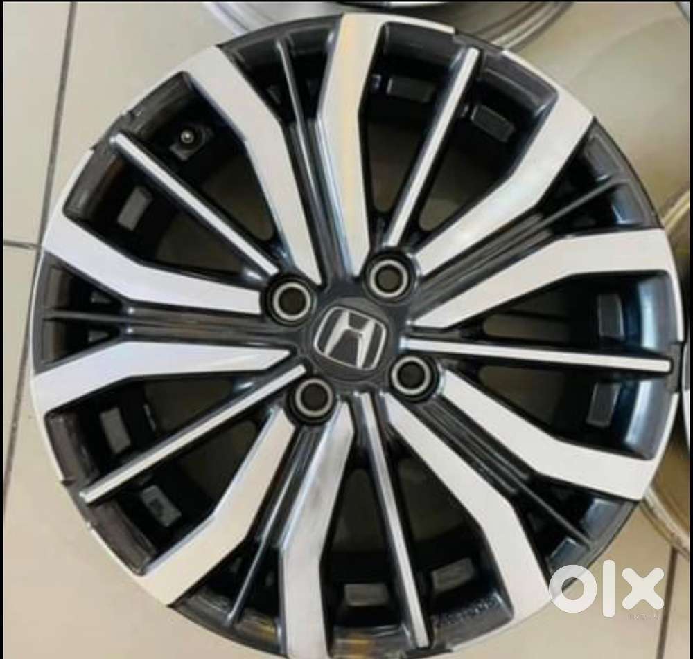 Diamond Cut Alloy wheel 16 inchi
